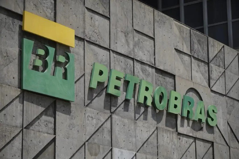Petrobras tem papel social e será empresa de energia