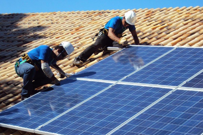 Placa Solar com redução no tempo de retorno do investimento