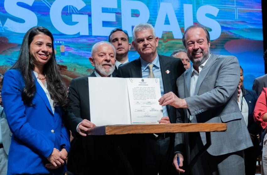 Alexandre Silveira e Lula lançam Luz Para Todos Minha Casa Minha Vida